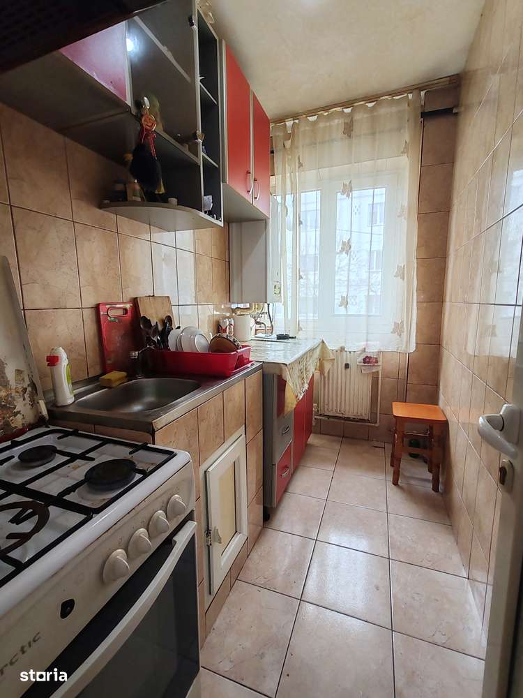 Apartament 2camere Nord/Negru Voda, etaj 1, centrala, balcon inchis-3