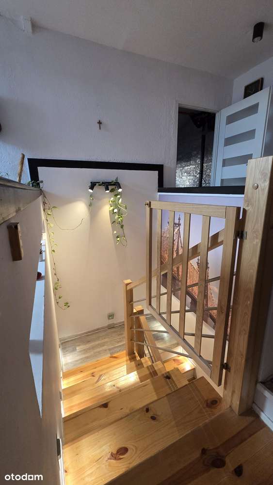 Na sprzedaż dwupoziomowe mieszkanie-5