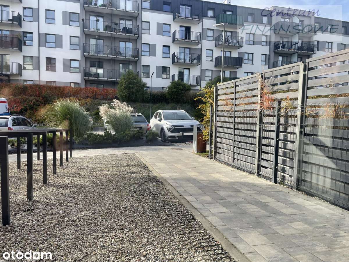 wysoki standard, ogródek, 2 miejsca(w hali+zew)-13