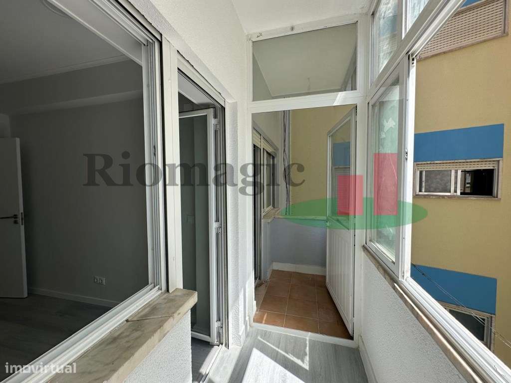 Apartamento T1 Remodelado - Amadora-4