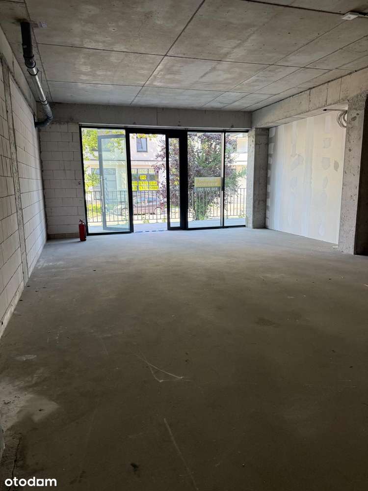 Duża witryna I Apart BELG I Widoczny lokal I obok Żabka - Pełny obrazek: 4/9