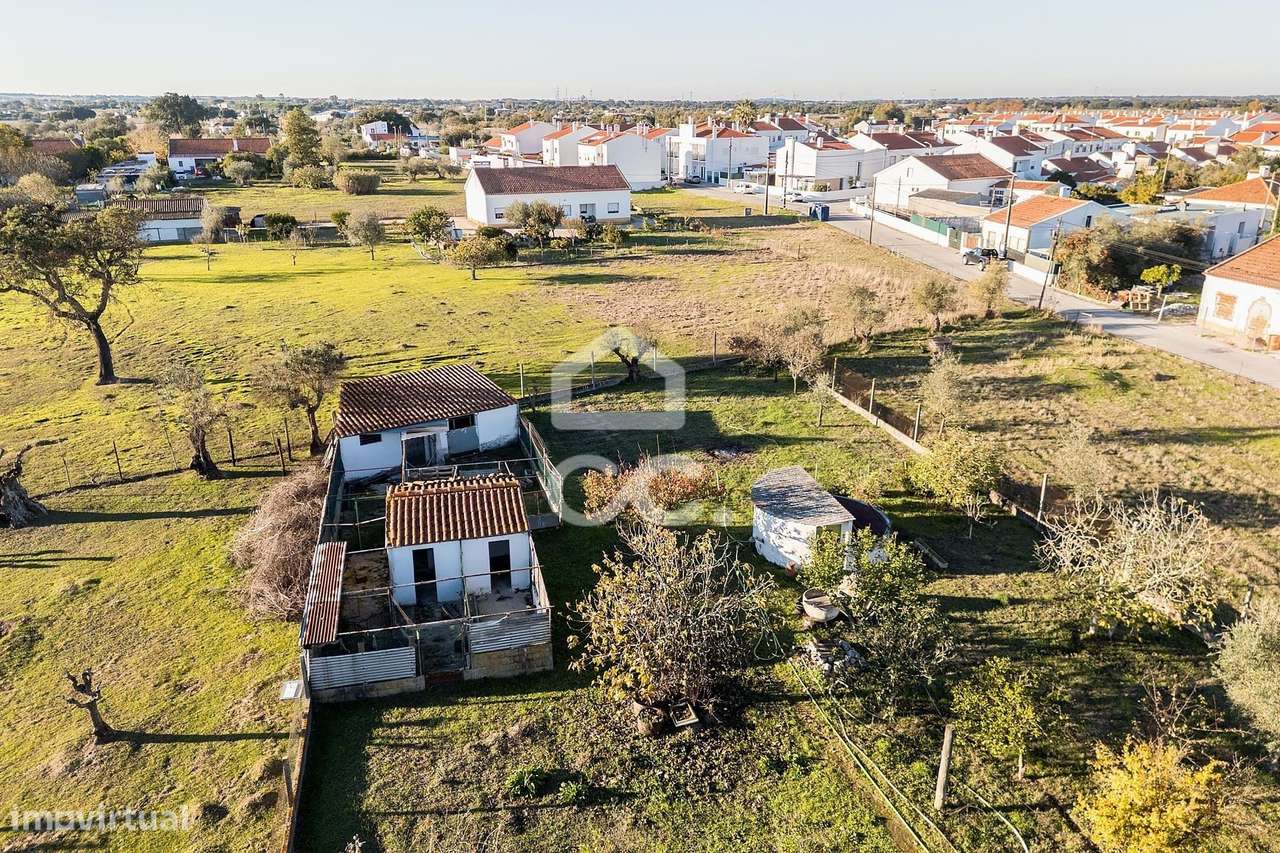 Terreno de  1.350 m² c/ Anexo de Apoio Agrícola | Canaviais, Évora-35