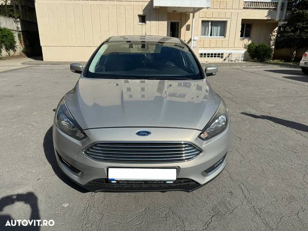 Ford Focus 1.0 EcoBoost Start Stop Titanium - 8