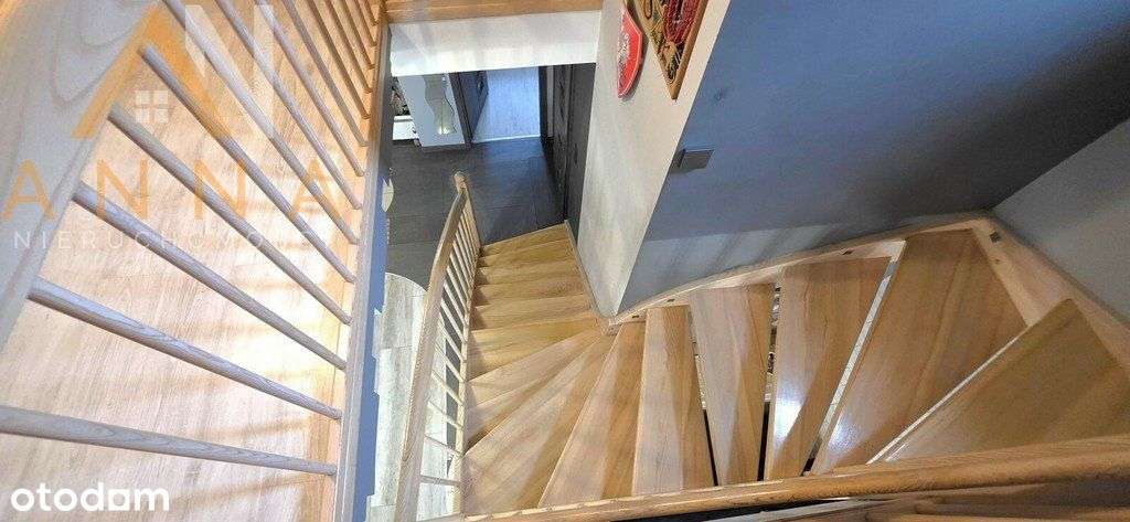 Dwupoziomowe mieszkanie dla dużej rodziny, Sady-5