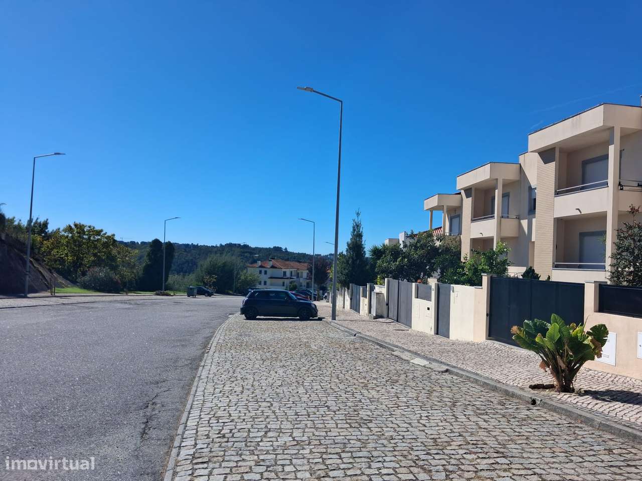 Moradia em Banda T4 Junto à Cidade - Viseu-1