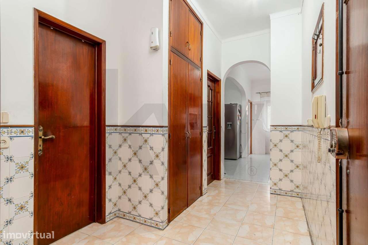 Apartamento T2 na Quinta da Lomba | Excelente Localização no Barreiro-13