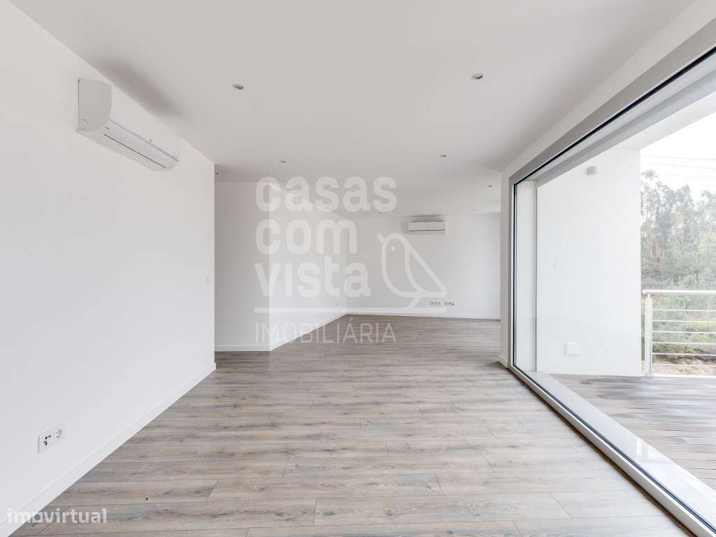 Apartamento T4 de arquitetura moderna junto da cidade, Pombal -Leiria-8
