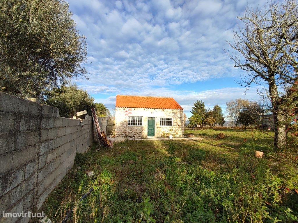 Casa rural com terreno