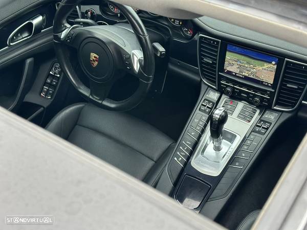 Porsche Panamera Standard - 2