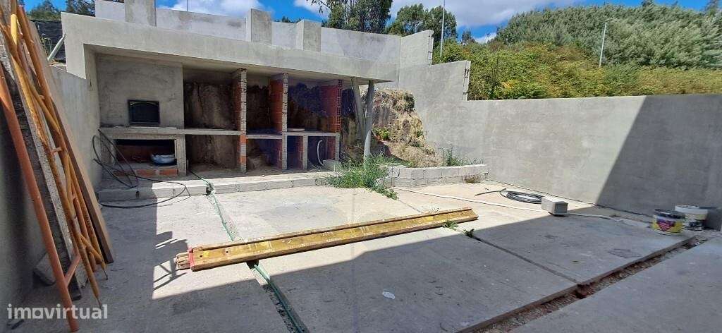 Estrutura de Moradia Banda T3 - Vila Verde - Grande imagem: 4/27