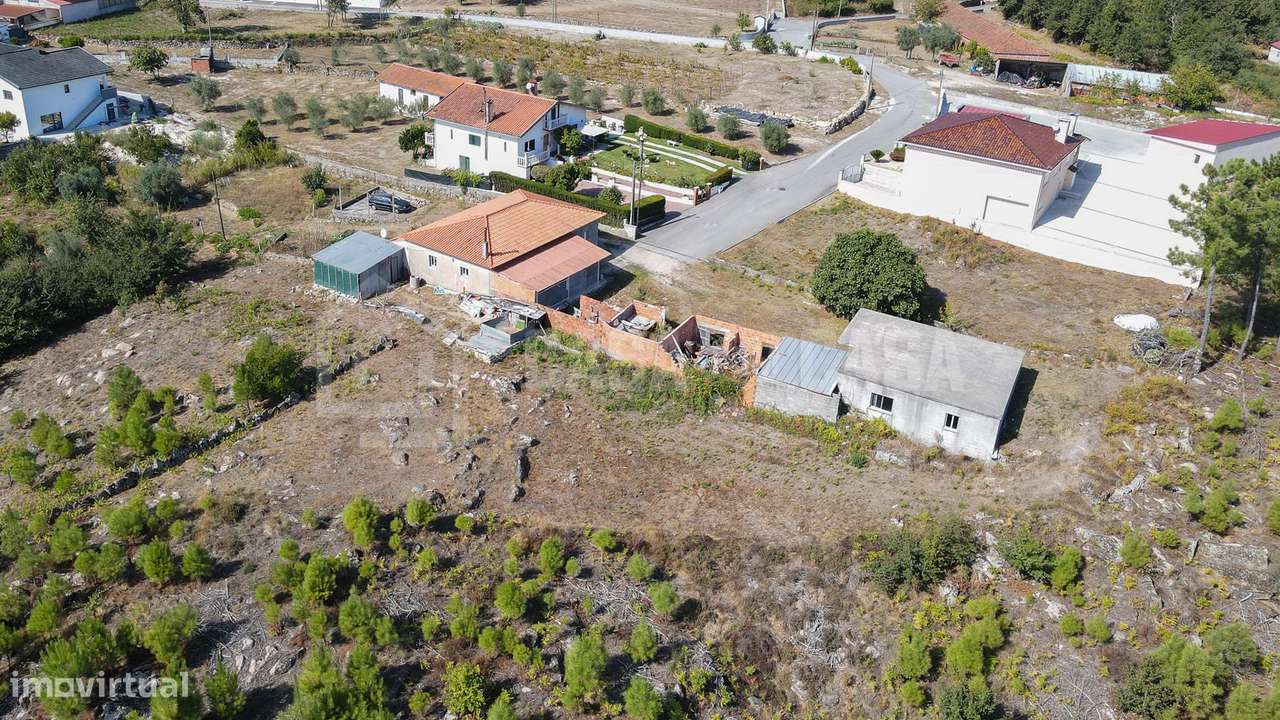 Terreno com Ruína em Calde - Grande imagem: 2/10