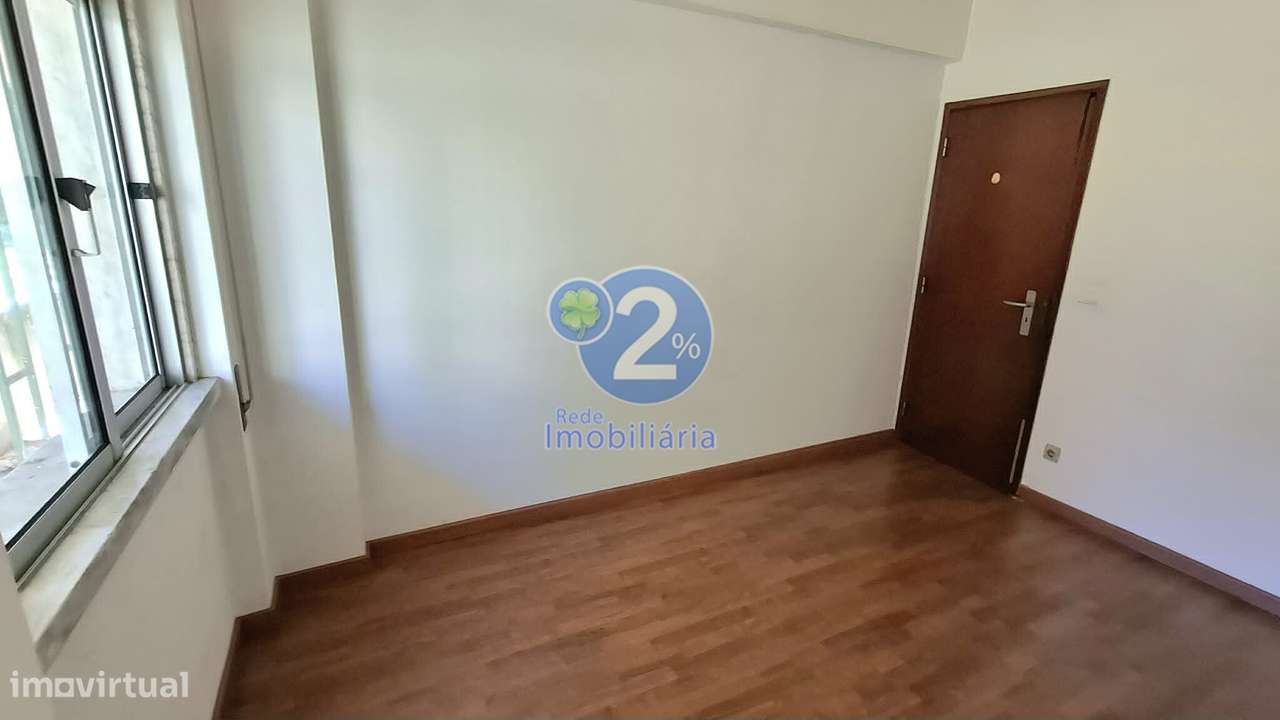 Apartamento T2 - Marrazes-11