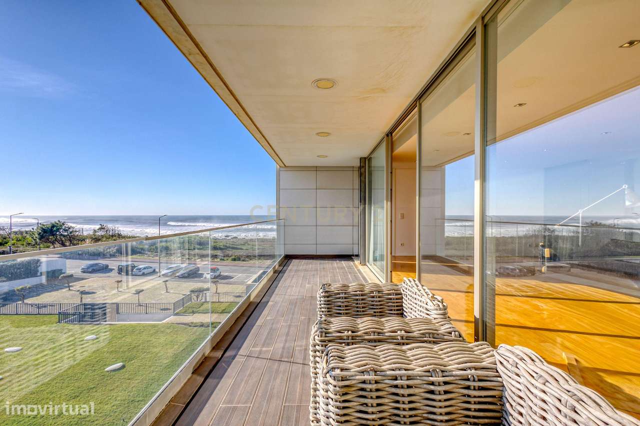 T3 na primeira linha de Praia com Piscina e Campo de Ténis - Grande imagem: 4/38