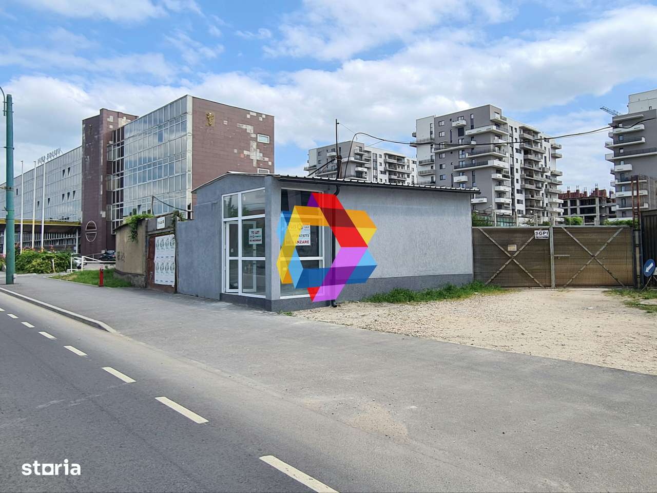 Spațiu de vânzare Brașov - 25 mp cu trafic auto intens - Imagine principală: 1/7