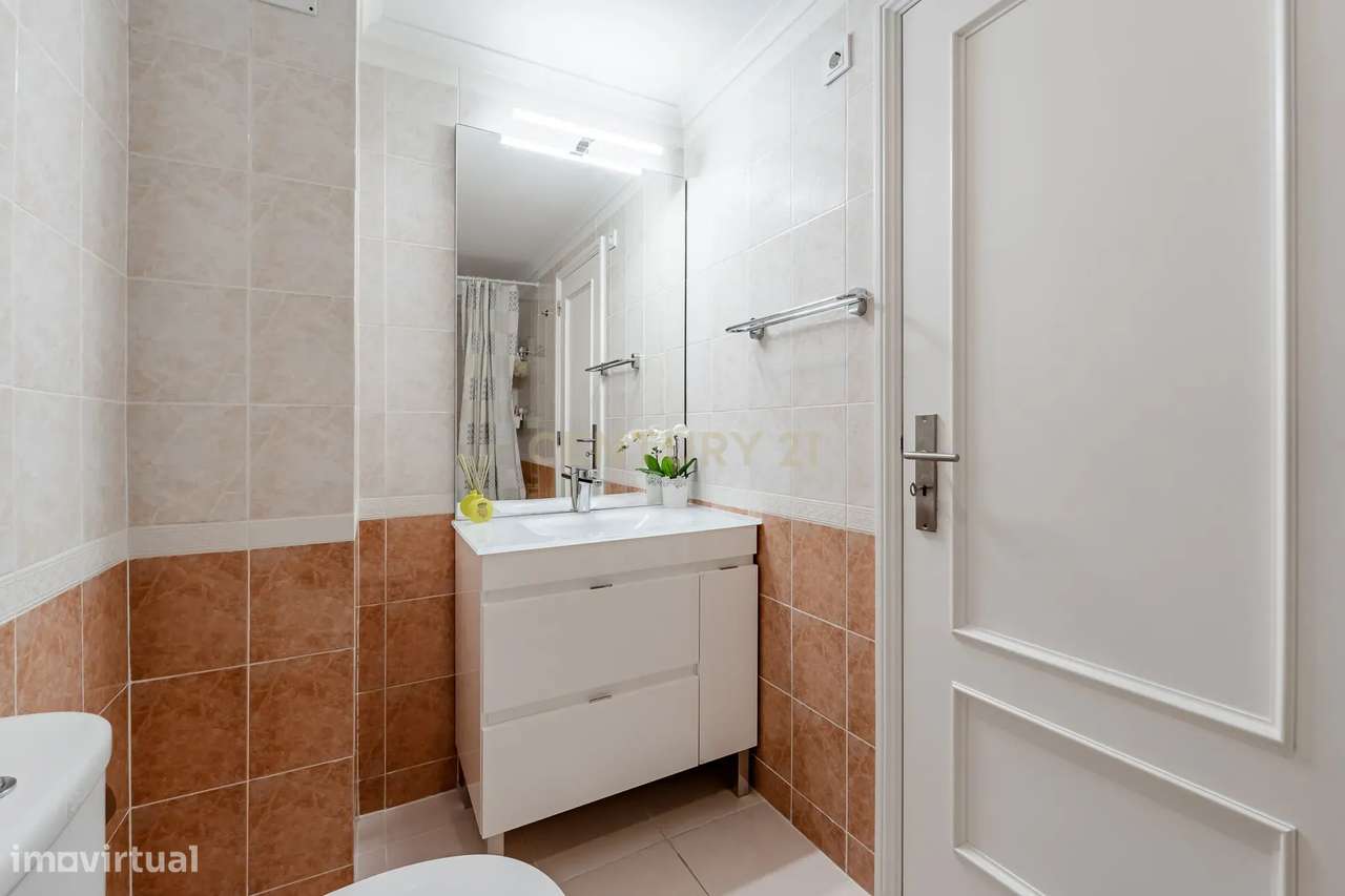Apartamento T2 em Rio de Mouro, Sintra.-21