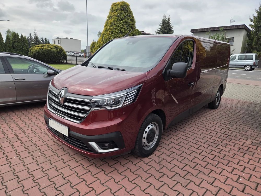 Renault Trafic III 2.0 dCi Escapade EDC 2024