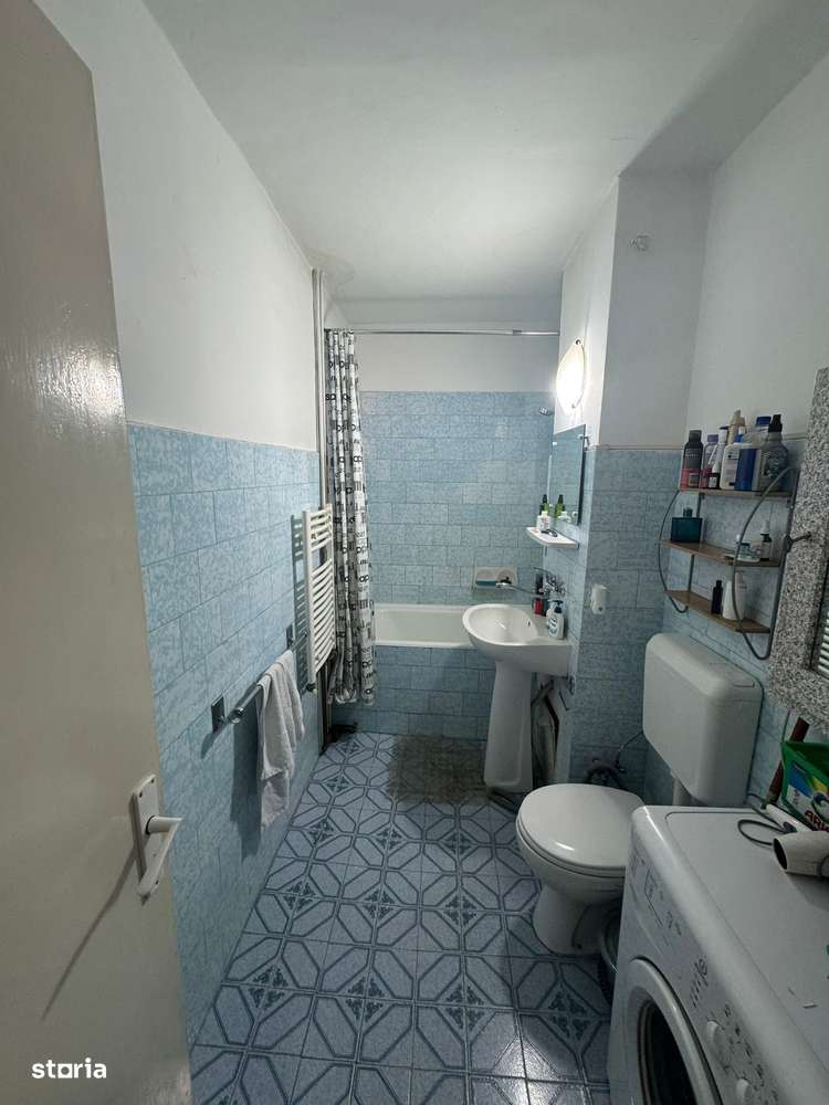 Apartament spatios cu 2 camere, hol patrat in Dambu, et 7-7