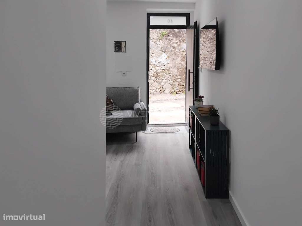 Moradia T1 totalmente renovada, com terraço, no centro do Porto.-18