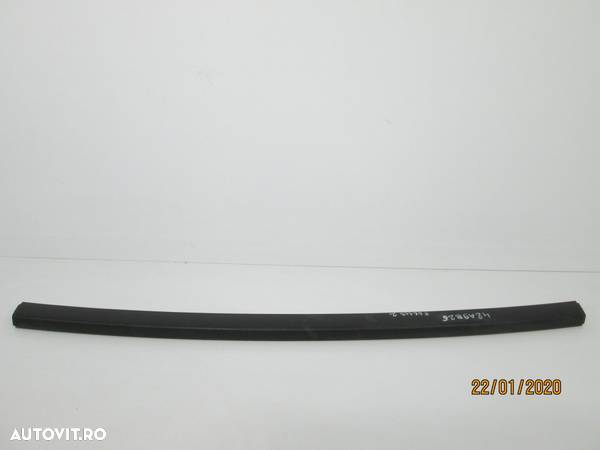 Bandou central bara spate Ford Focus 2 hatchback an 2004-2008 cod 4N51-17E911 - 1