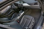 BMW Seria 3 320d Touring xDrive - 13