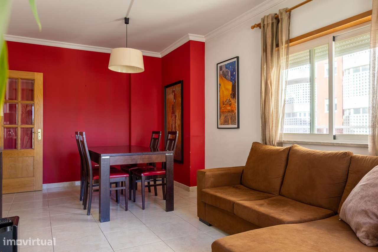 Apartamento T2 na Urbanização da Raminha em Portimão!-12