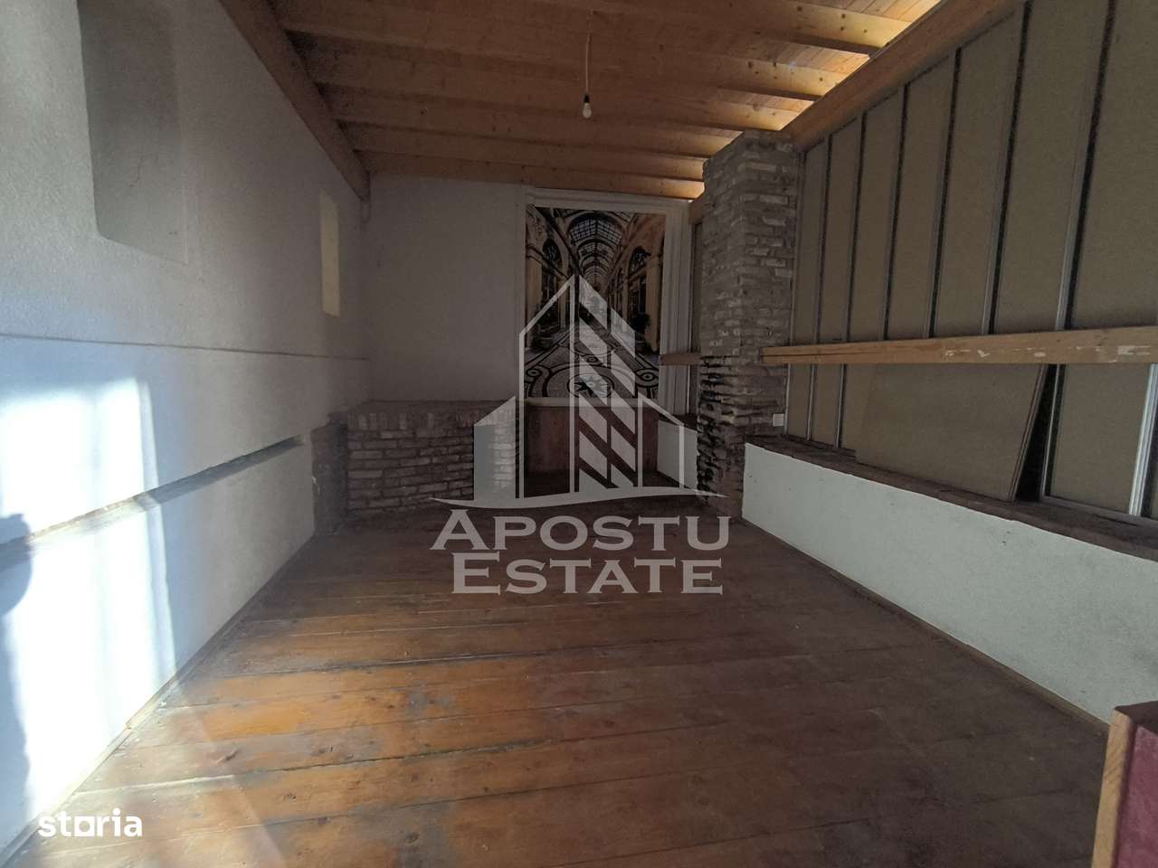 Spațiu Comercial/Showroom de închiriat Aradul Nou - 380 mp + Parcare - Imagine principală: 4/6