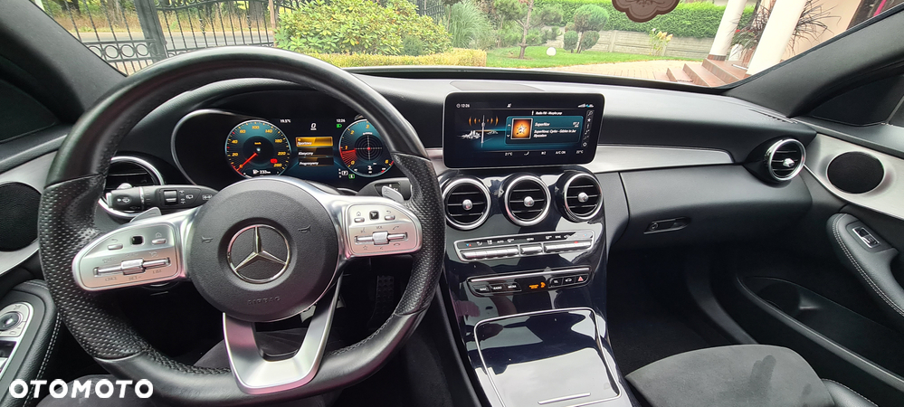 Mercedes-Benz Klasa C 220 d 4Matic T 9G-TRONIC AMG Line - 26