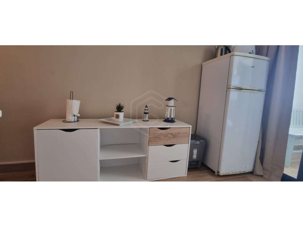Apartamento T1 remodelado na Praia da Rocha, Portimão-7