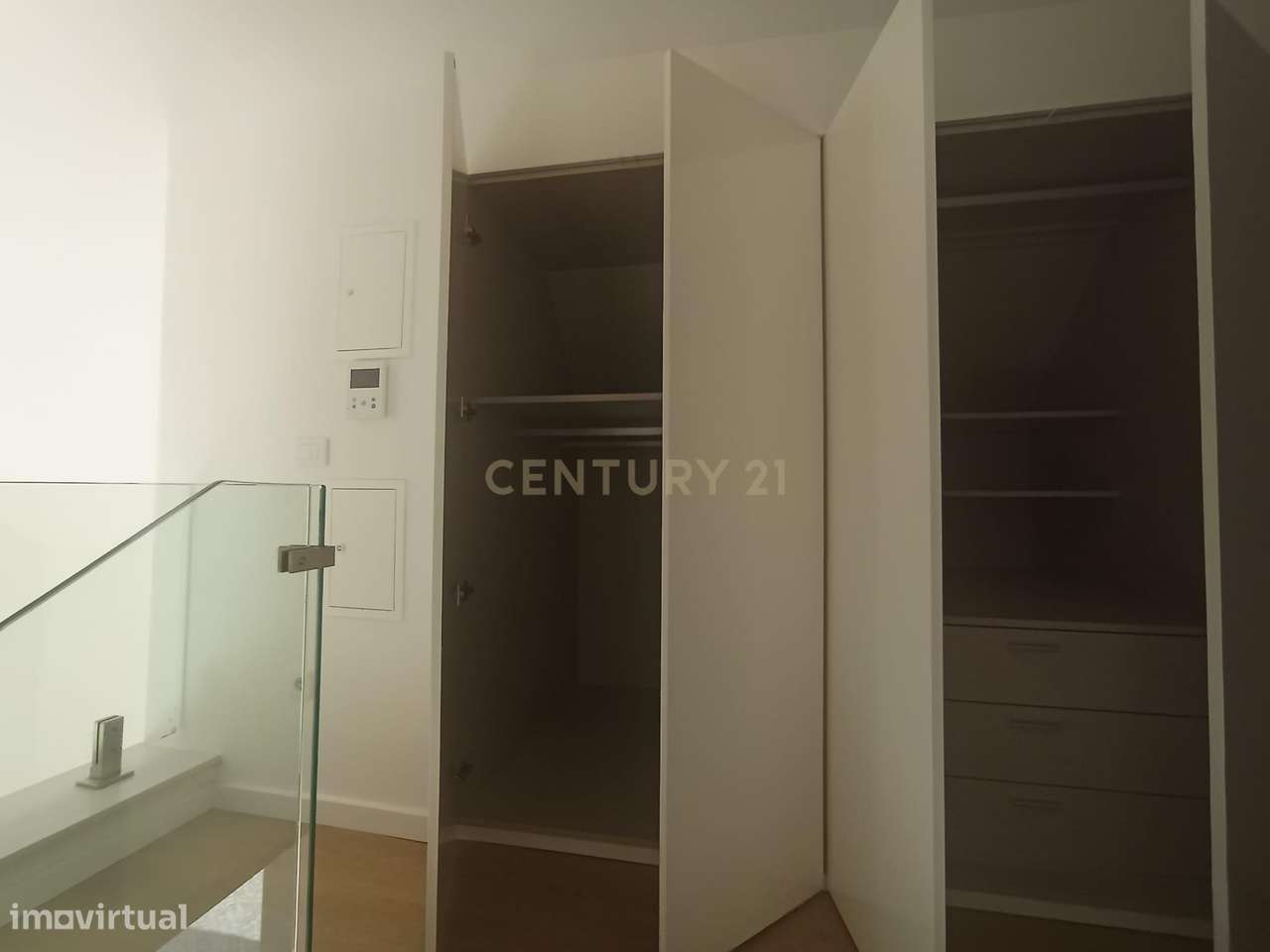 Moradia geminada no centro da Costa da Caparica-35