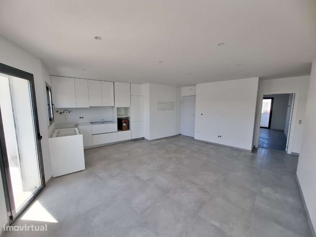 Apartamento T3 Novo ao nível do 2º andar, Calhau, Nazaré - Grande imagem: 3/20