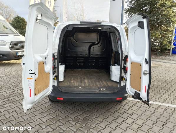 Ford Transit Courier - 9
