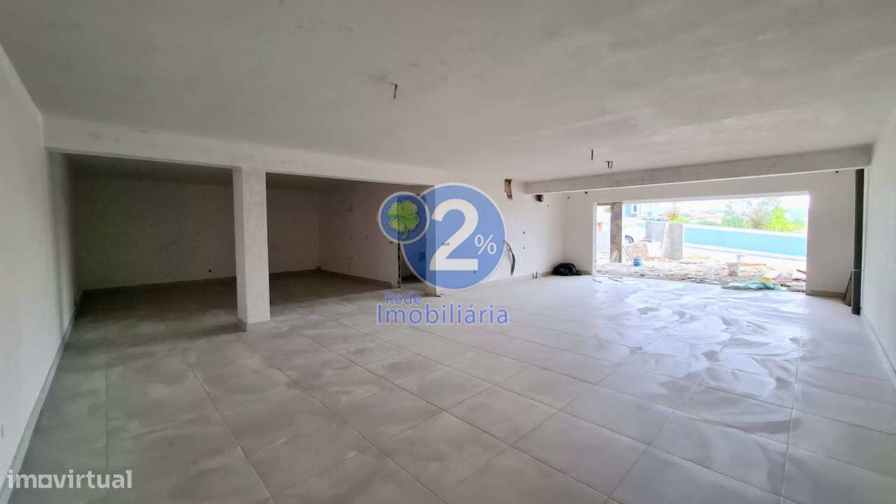 Moradia T3+1 em construção-7