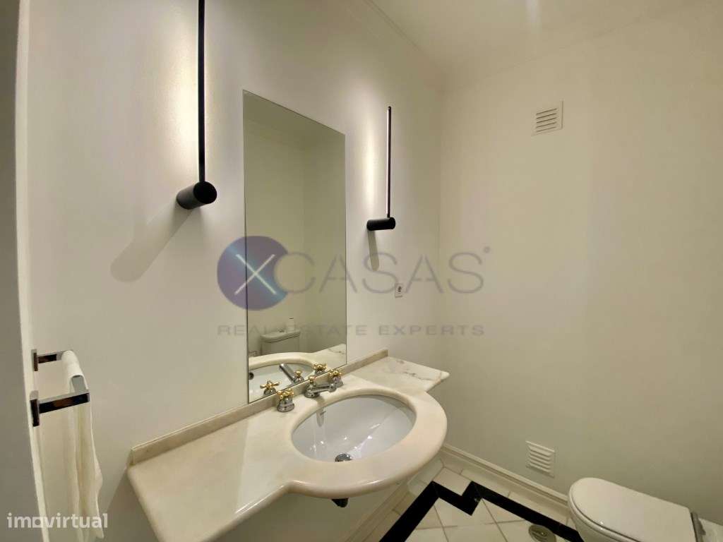 Luxuoso apartamento T4 para arrendamento na Guia com vista única de...-15