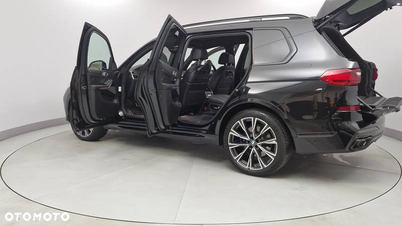 BMW X7 M50d sport - 28