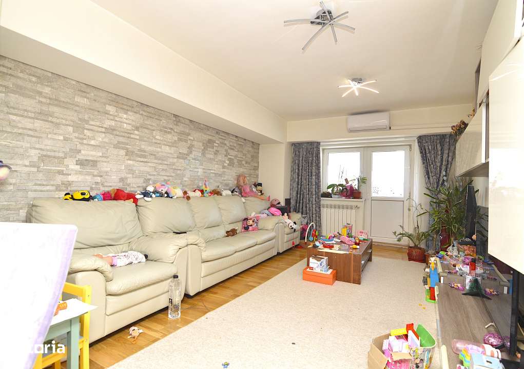 VANZARE APARTAMENT 3 CAMERE UNIRII – PIATA ALBA IULIA-3