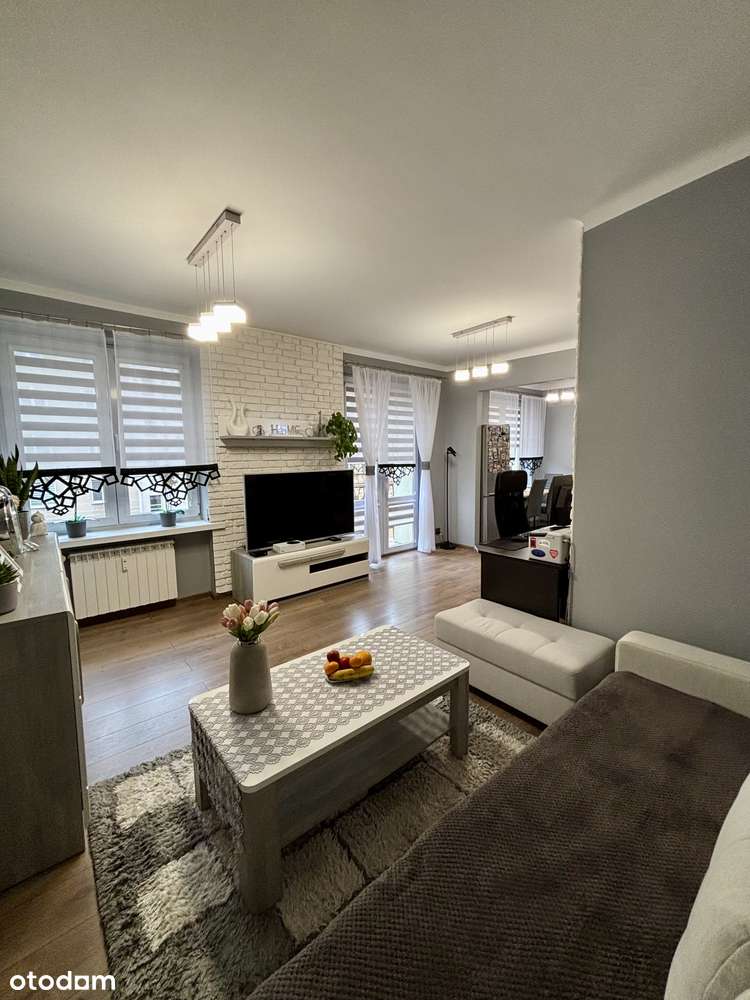 Przestronna kawalerka w centrum Łodzi - Pełny obrazek: 1/18