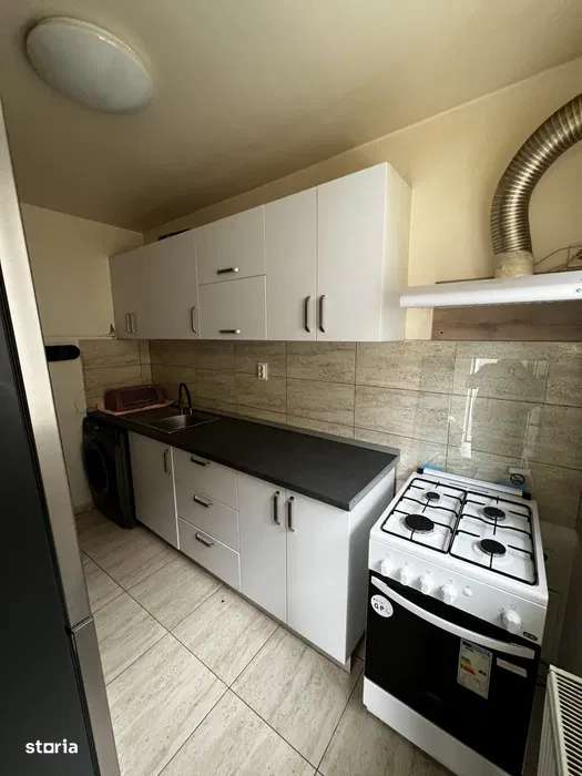 Casa 2 camere | Decomandata | Curte proprie | Ferentari – Calea Fere - Imagine principală: 4/8