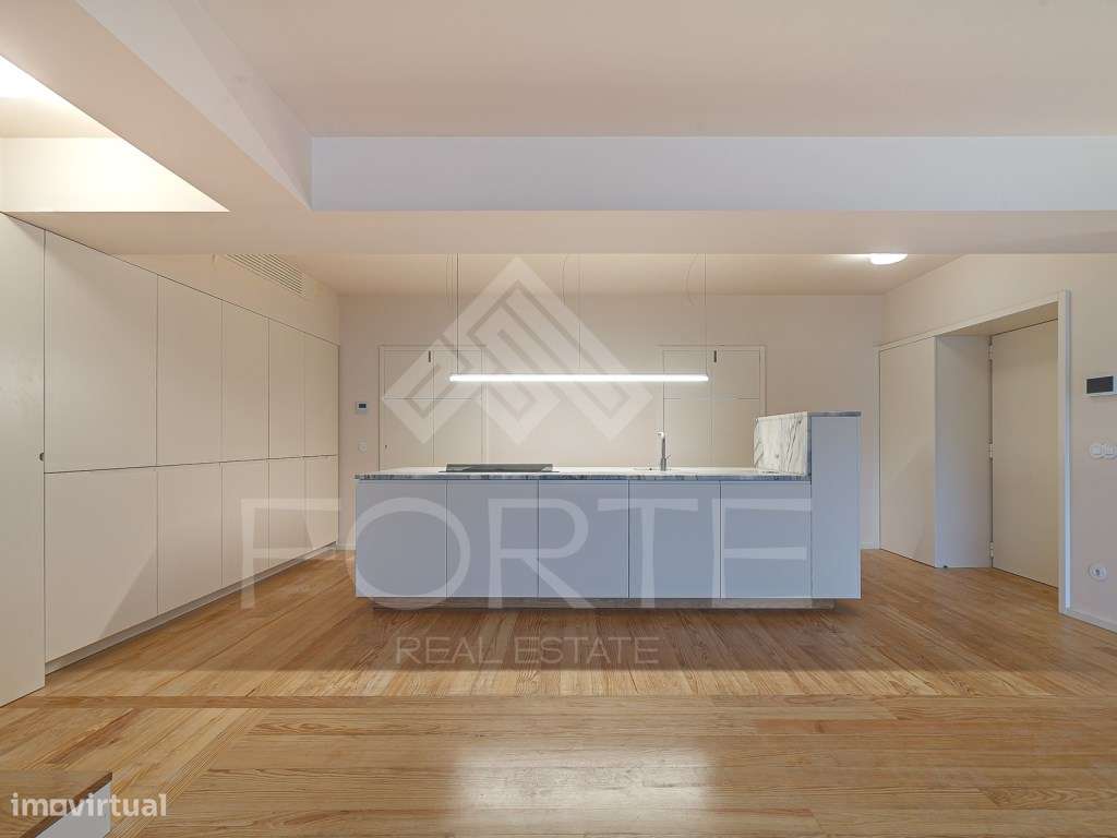 T3 com Piscina em Plena Cidade de São João da Madeira-7