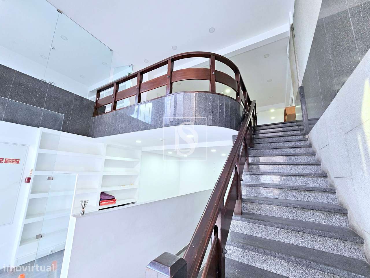 Loja 390 m2 Avenidas Novas - Campo Pequeno-4