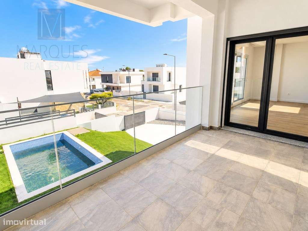 Moradia V4 com Garagem, Piscina e Jardim em Vale de Milhaços - Corr...-3