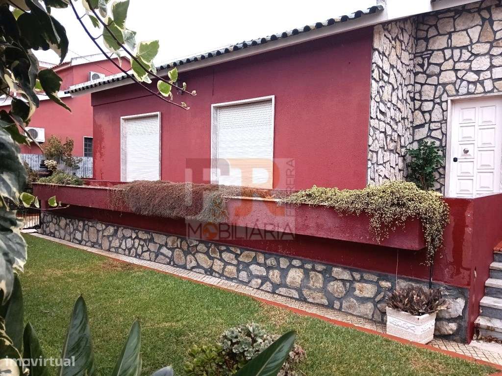 Moradia Isolada Duplex T7 com Piscina Brejos de Azeitão - Grande imagem: 3/60