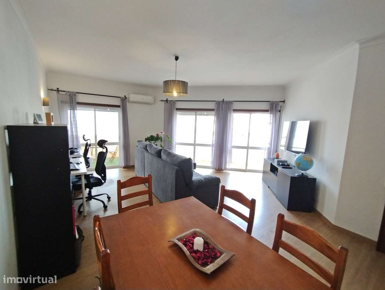 Apartamento T2 + Garagem Independente em Lagos - Grande imagem: 4/18