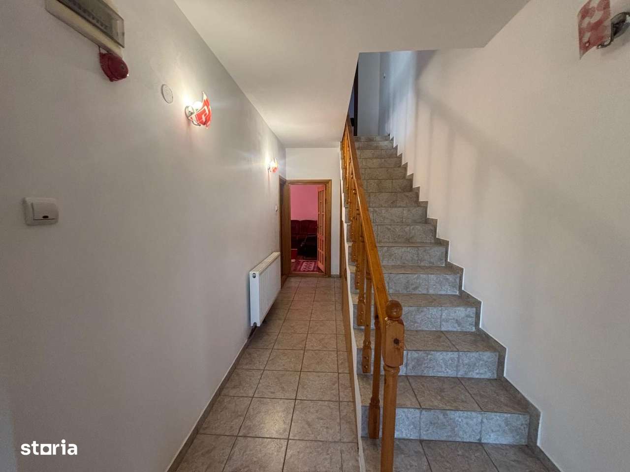 Vila cu 6 camere, din 2000, in Tomesti-10