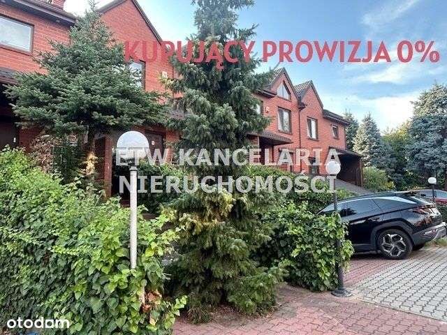 Klimatyczny dom w osiedlu Accord na Ursynowie-0