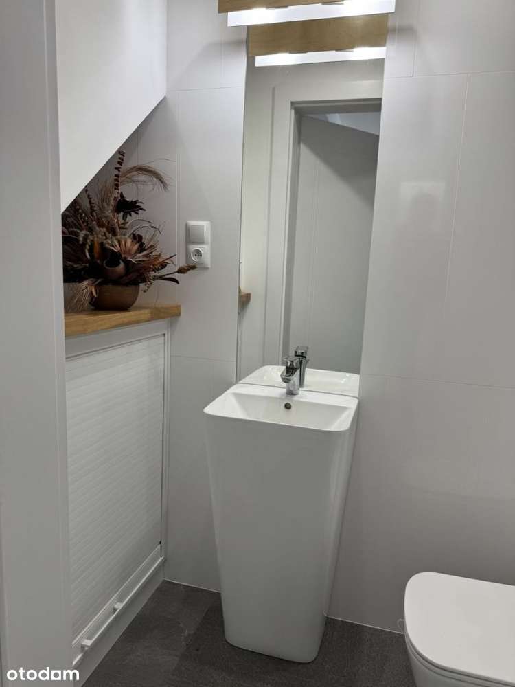 Nowoczesny dom w świetnej lokalizacji-2