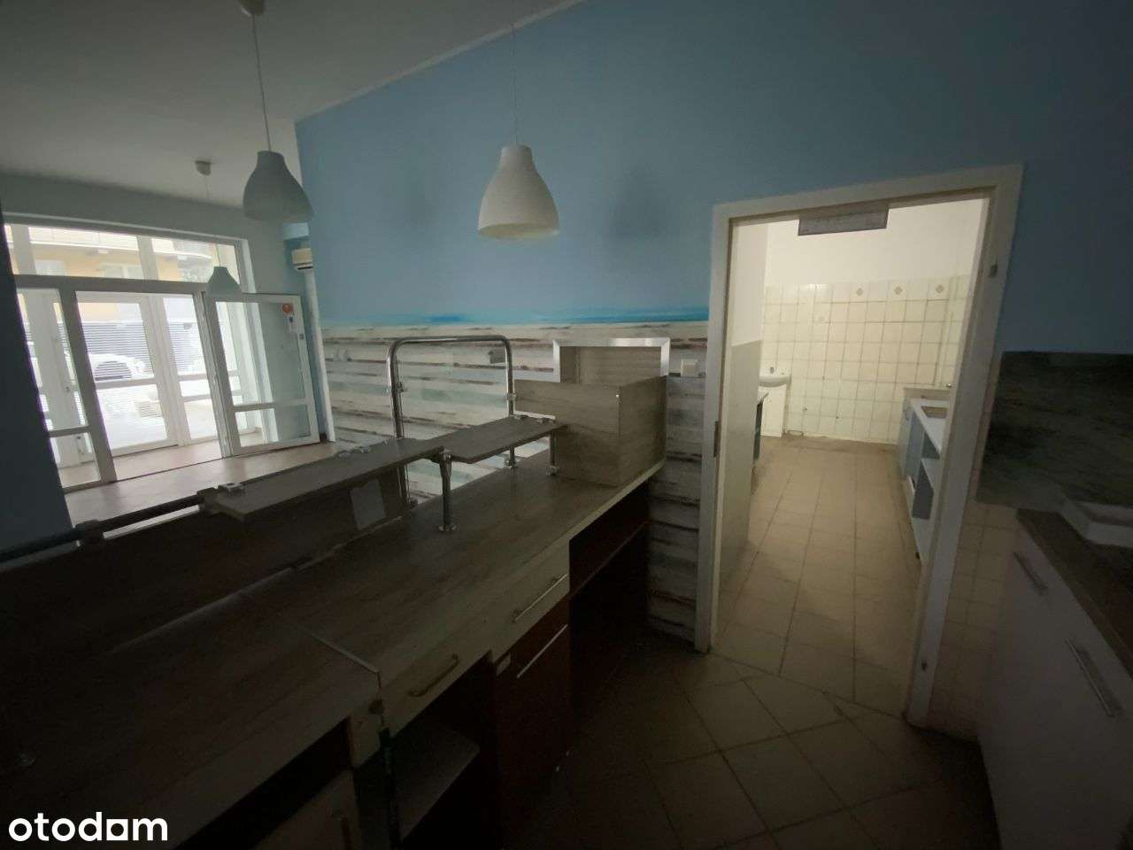 Atrakcyjny lokal użytkowy blisko morza!-9