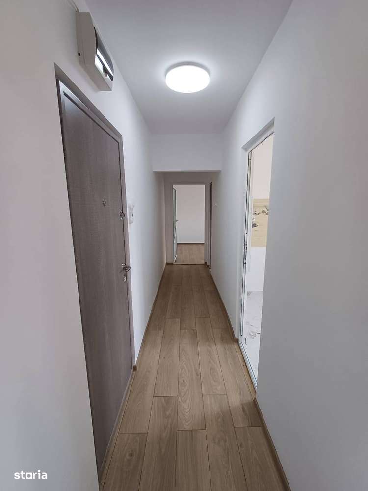 De vanzare 2 camere,renovat complet,pret 53000 euro - Imagine principală: 3/6