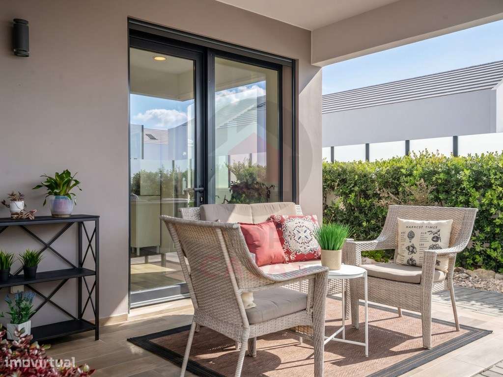 Moradia Contemporânea com 3 Quartos e Jardim Próxima de Caldas da R...-12