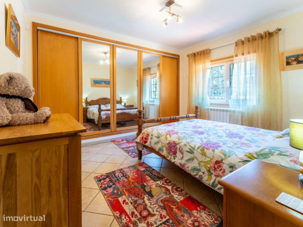 Moradia com Piscina, Jardim e Garagem no Nadadouro, Caldas da Rainha-10