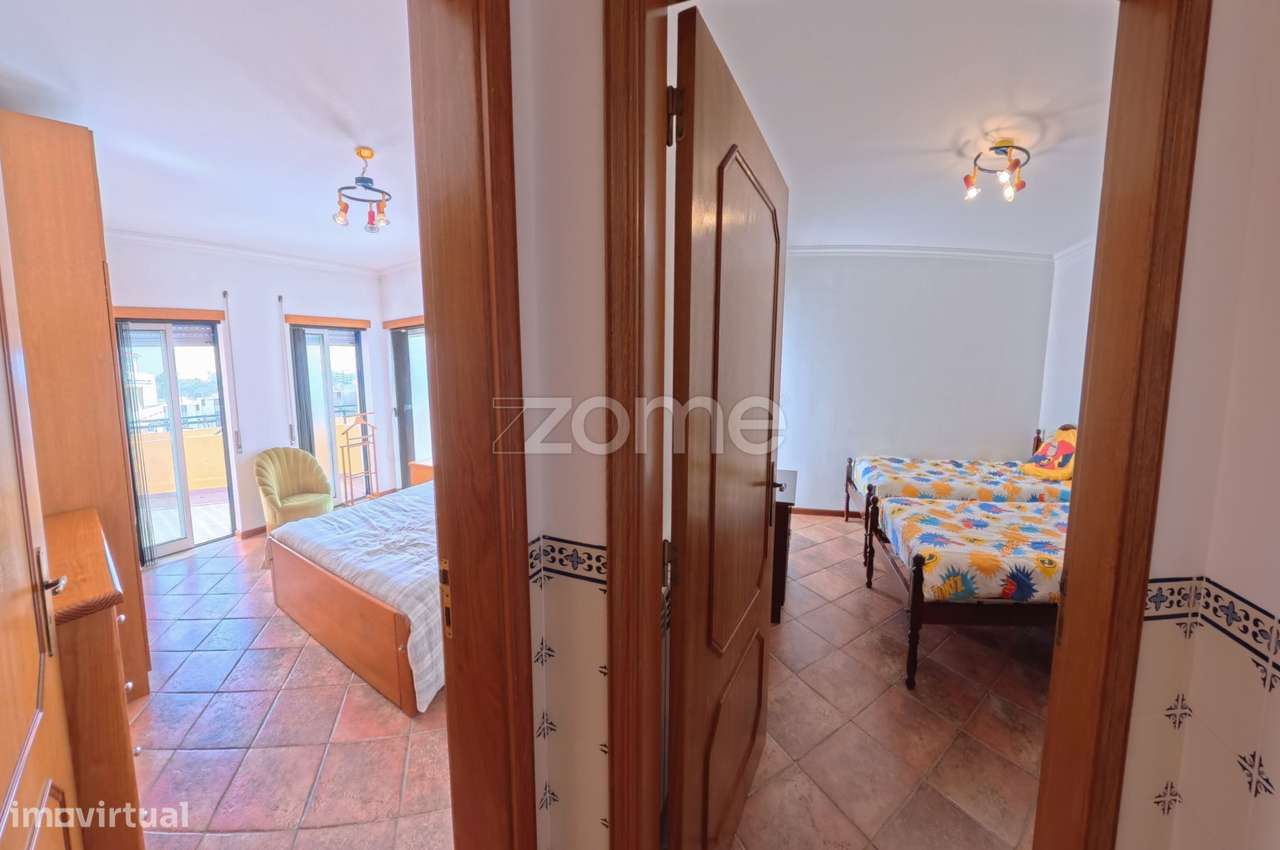 Apartamento T3- Nazaré todo mobilado C/ Lugar de garagem-9